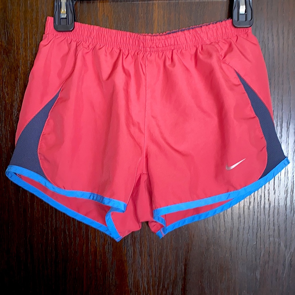 Nike women’s running shorts extra small